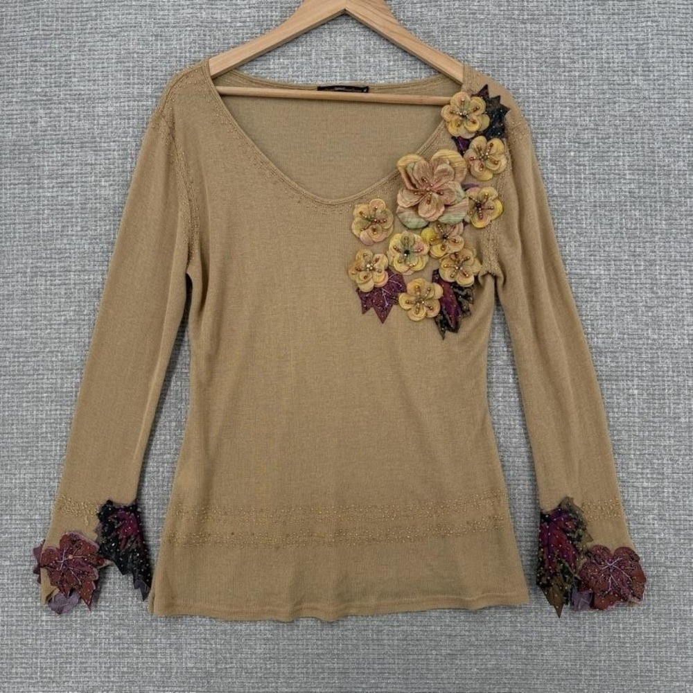 Hazel Fairy Sweater Pullover Womens M Beige Floral Beaded V-Neck Lightweight